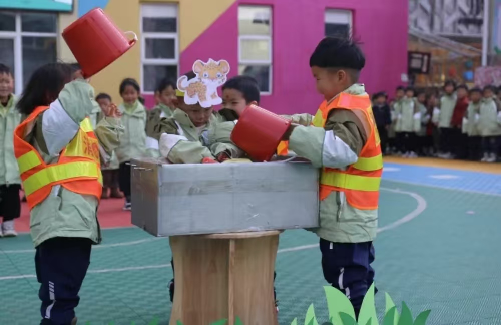 “走進(jìn)森林童話，敲響防火警鐘” ——四川省涼山州鹽源縣幼兒園關(guān)工委組織開展森林草原防滅火主題教育活動(dòng)