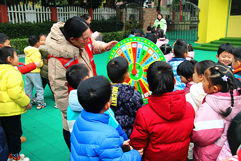 “垃圾分類，綠色‘童’行”垃圾分類教育實踐活動(7).jpg