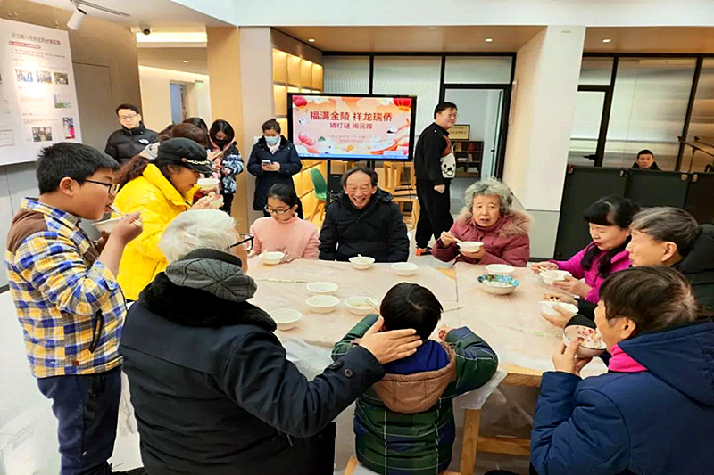 江蘇省南京市玄武區臺城花園社區關工委開展“趣味猜燈謎，歡喜鬧元宵”元宵節活動(2).jpg