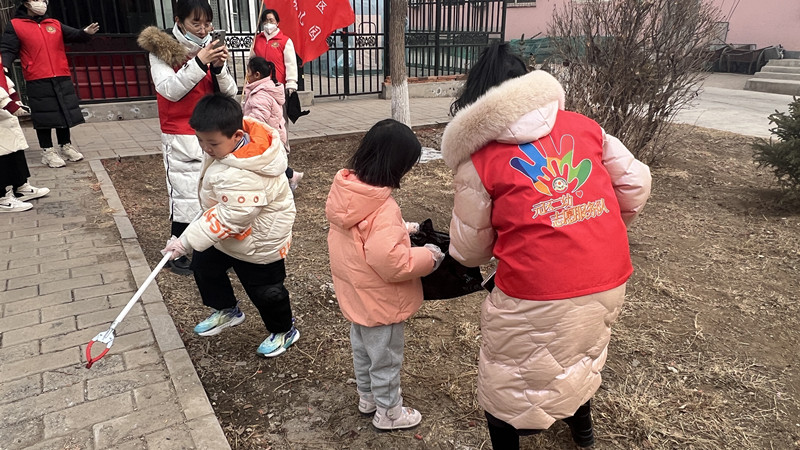 元寶山區東城街道英河社區學雷鋒活動照片2_副本.jpg