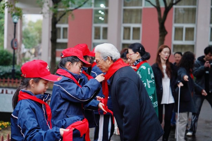 蛟川中心學校關工委：以書為媒傳薪火 雷鋒精神潤童心3.png